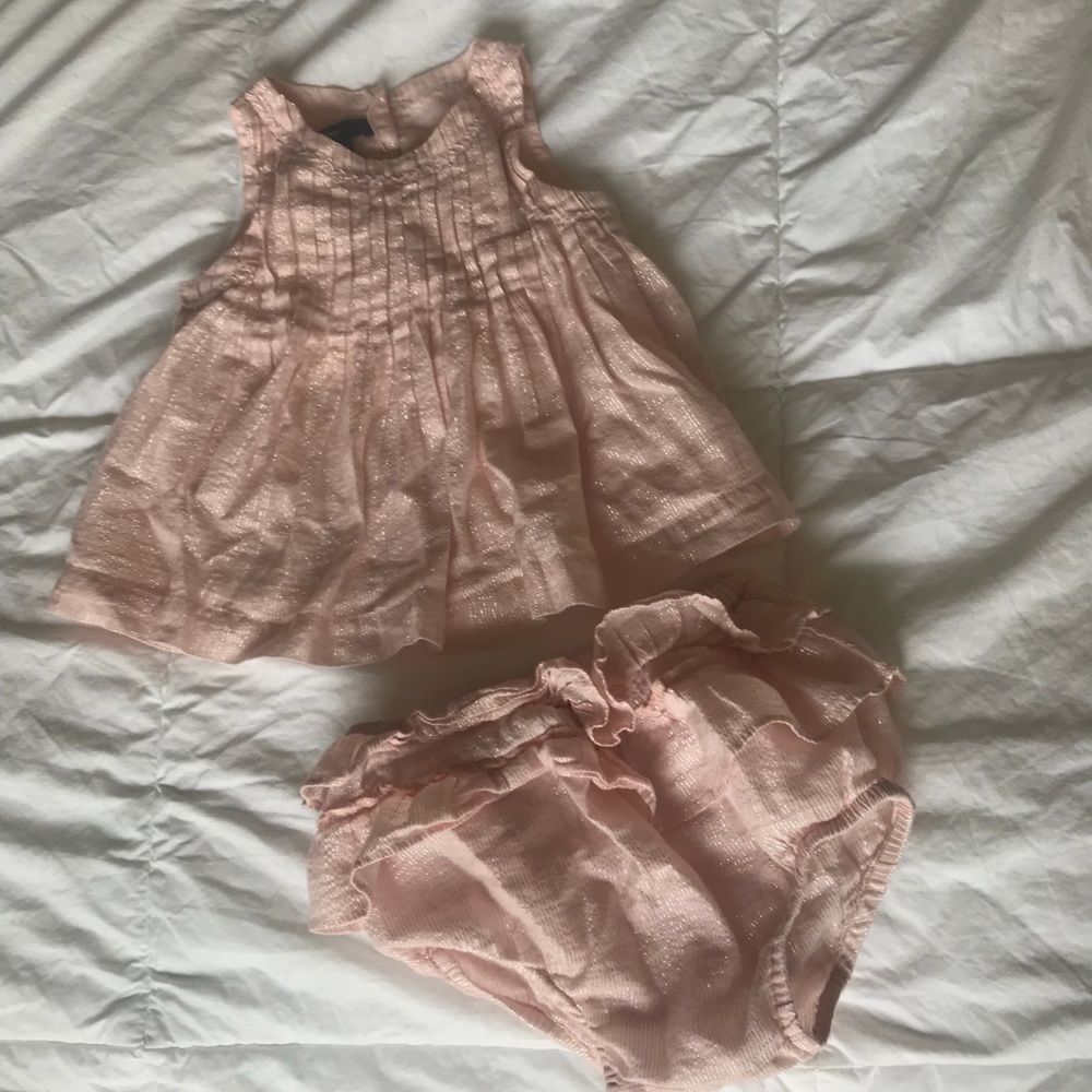 Gap two piece baby outfit!